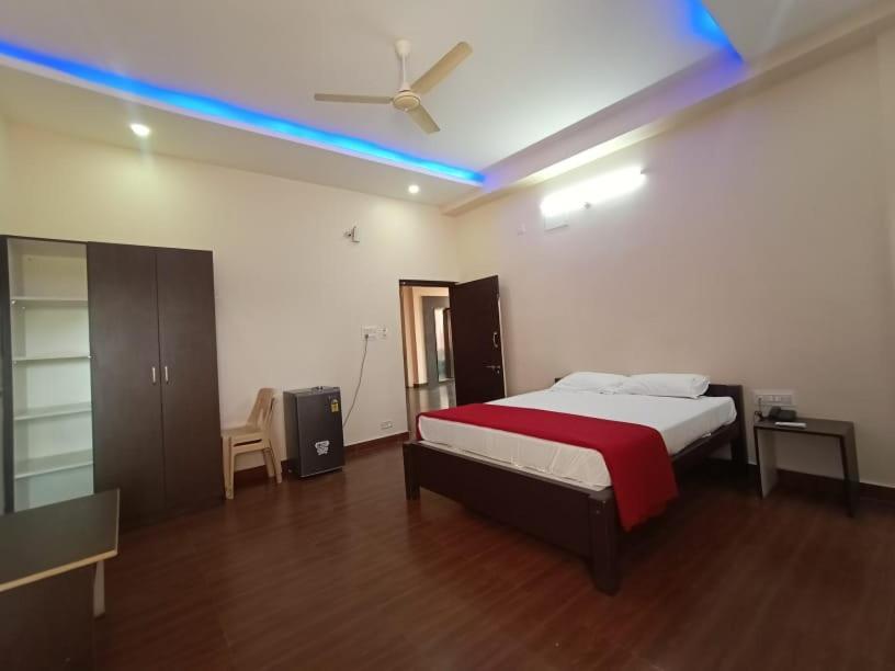 Ss Lodge Devanahalli Luaran gambar